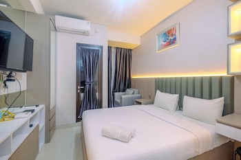 nice and comfy studio apartment at transpark cibubur