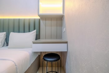 nice and comfy studio apartment at transpark cibubur