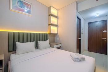 nice and comfy studio apartment at transpark cibubur