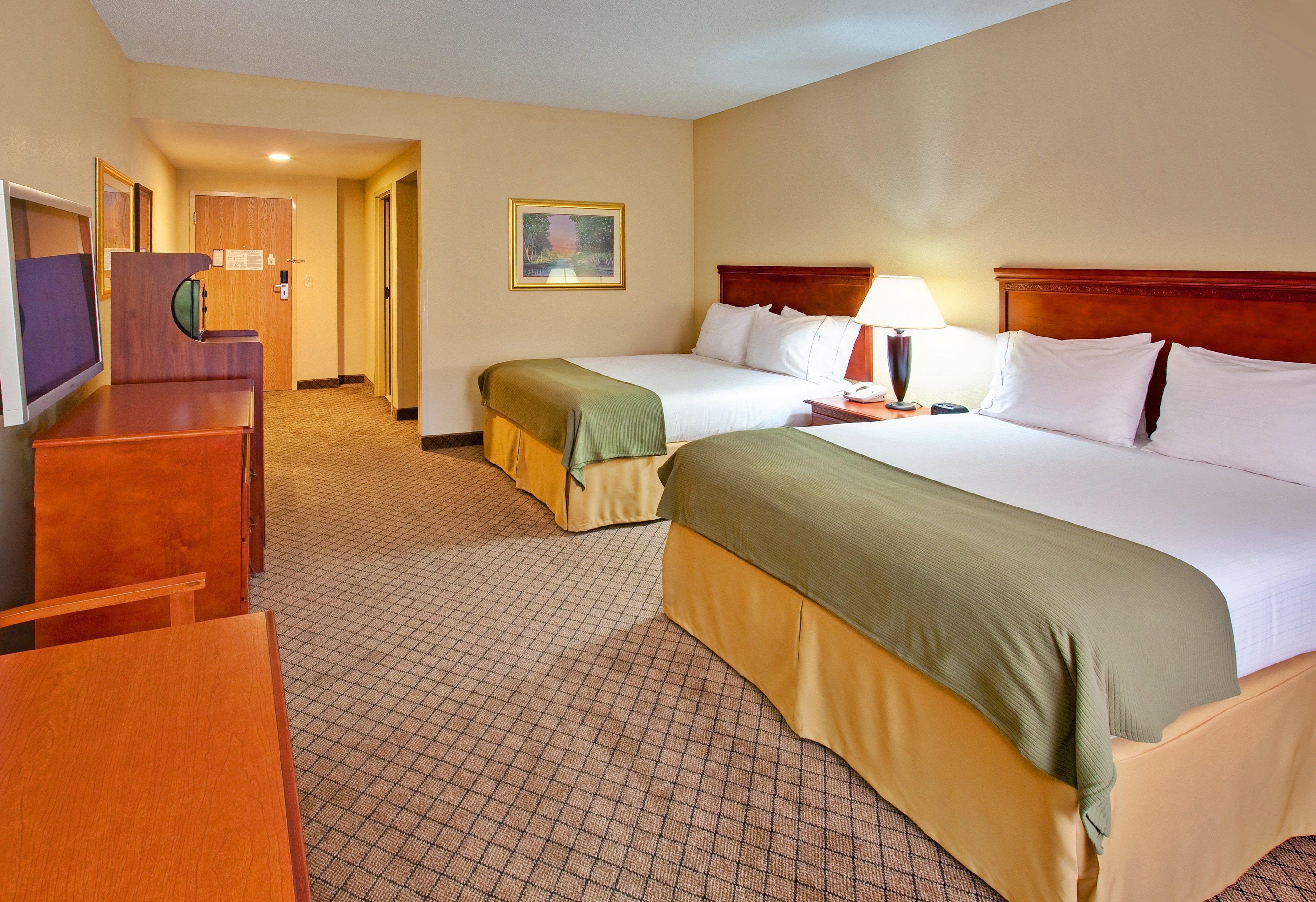 holiday inn express and suites greenwood by ihg