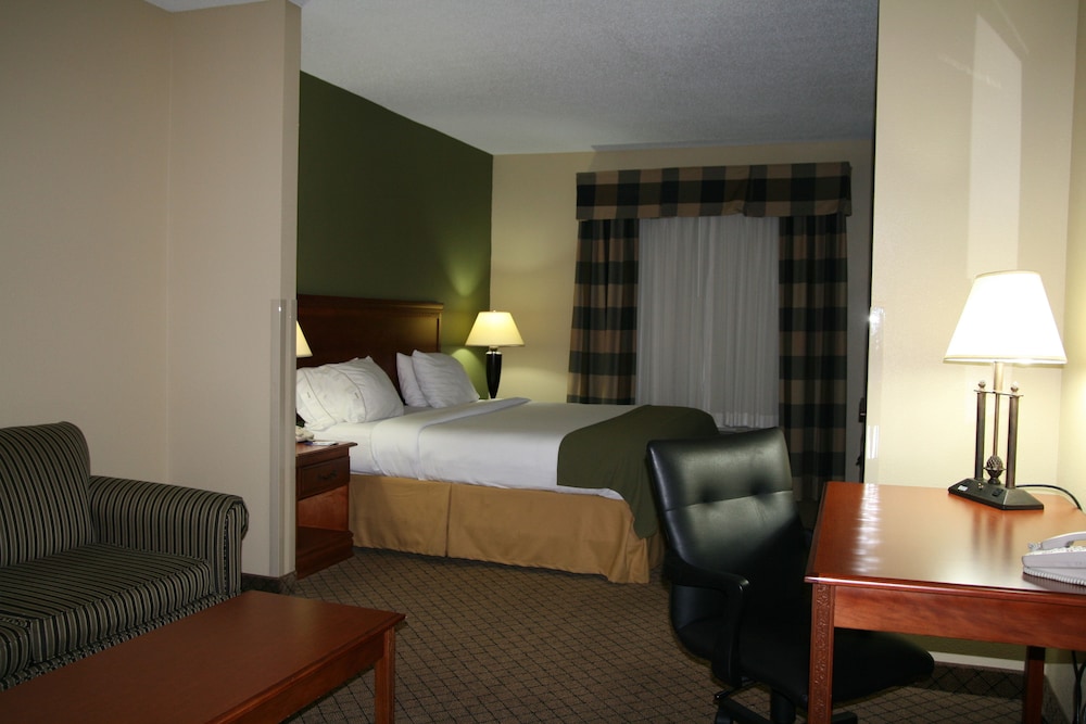 holiday inn express and suites greenwood by ihg