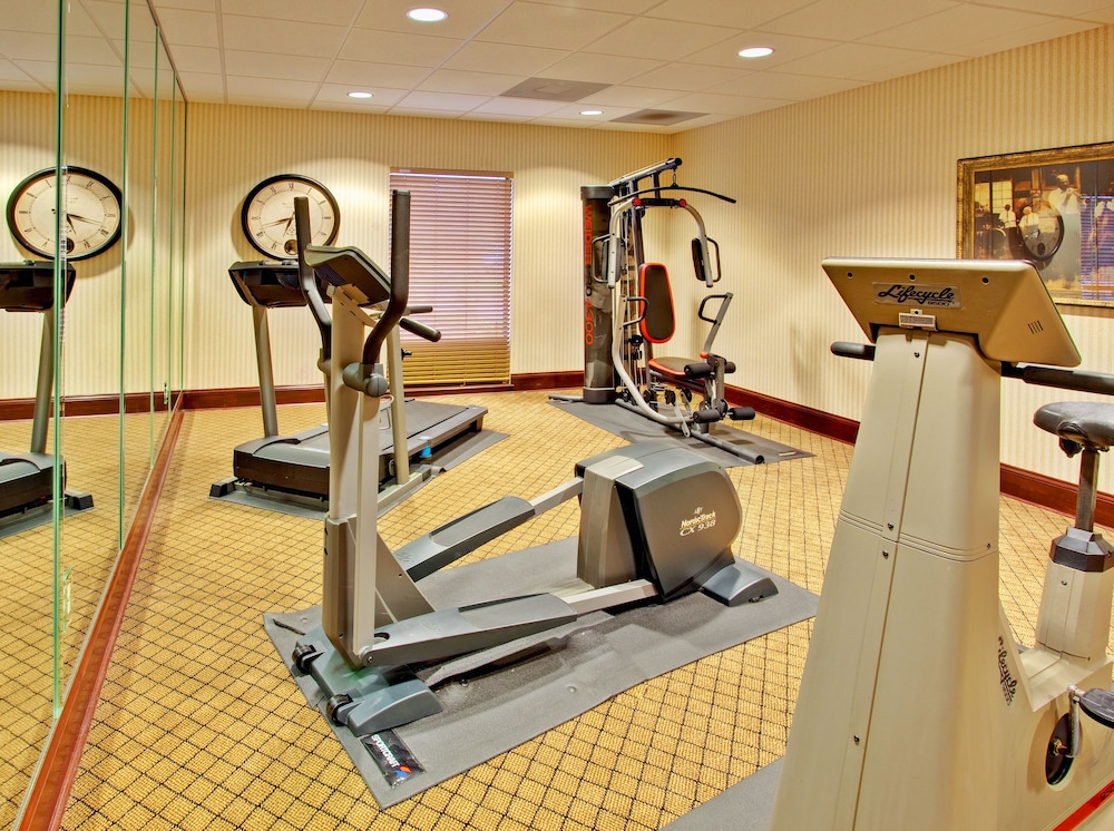holiday inn express and suites greenwood by ihg