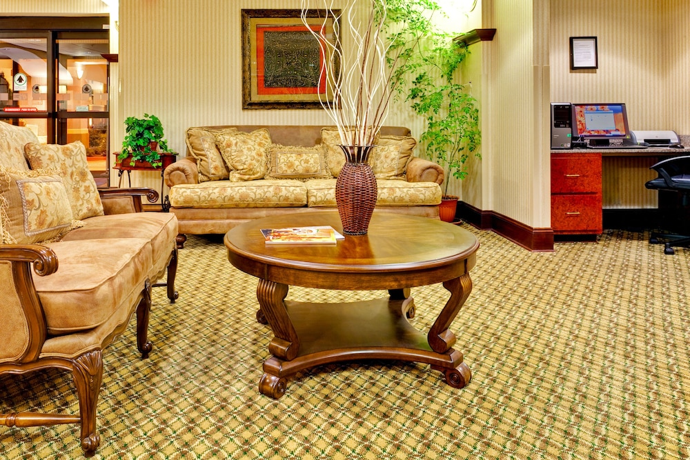 holiday inn express and suites greenwood by ihg
