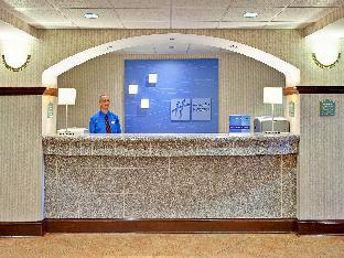 holiday inn express and suites greenwood by ihg