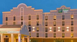 holiday inn express and suites greenwood by ihg