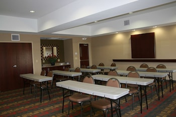 hampton inn and suites west point