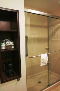 hampton inn and suites west point