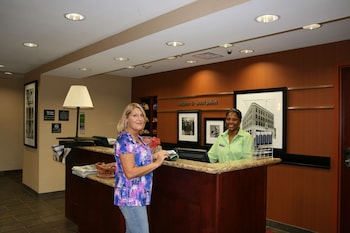 hampton inn and suites west point