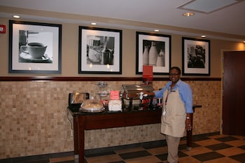 hampton inn and suites west point