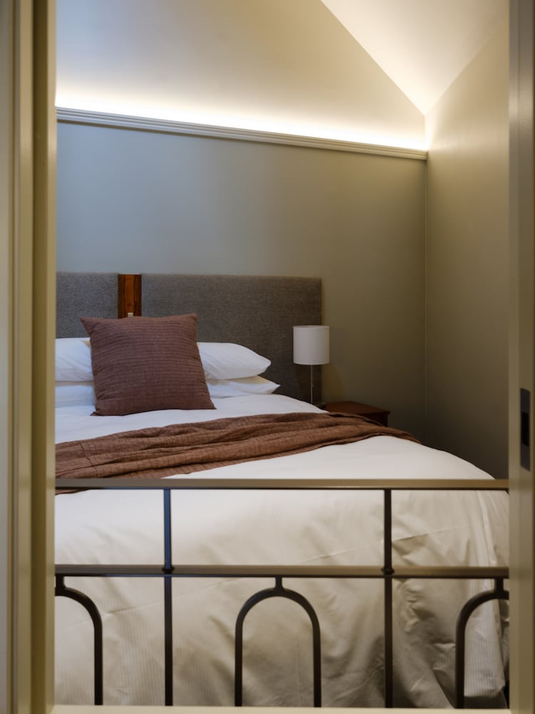 bell hill apartments