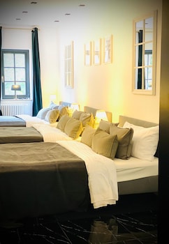 sleephotels suite garde