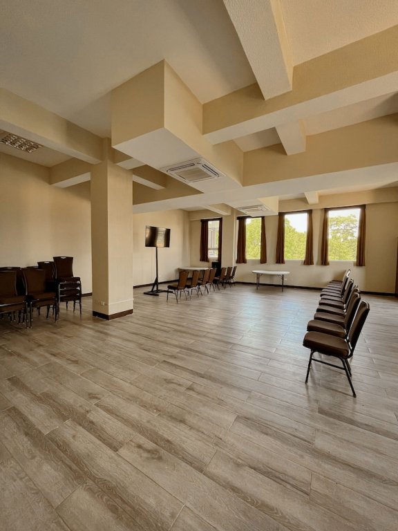 Vista Terra,,3.5 star