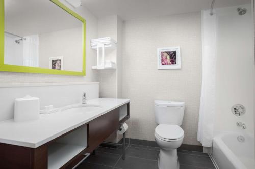 hampton inn and suites atl six flags