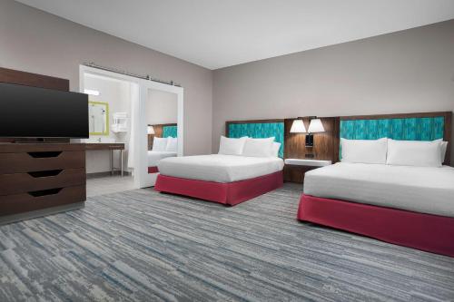 hampton inn and suites atl six flags