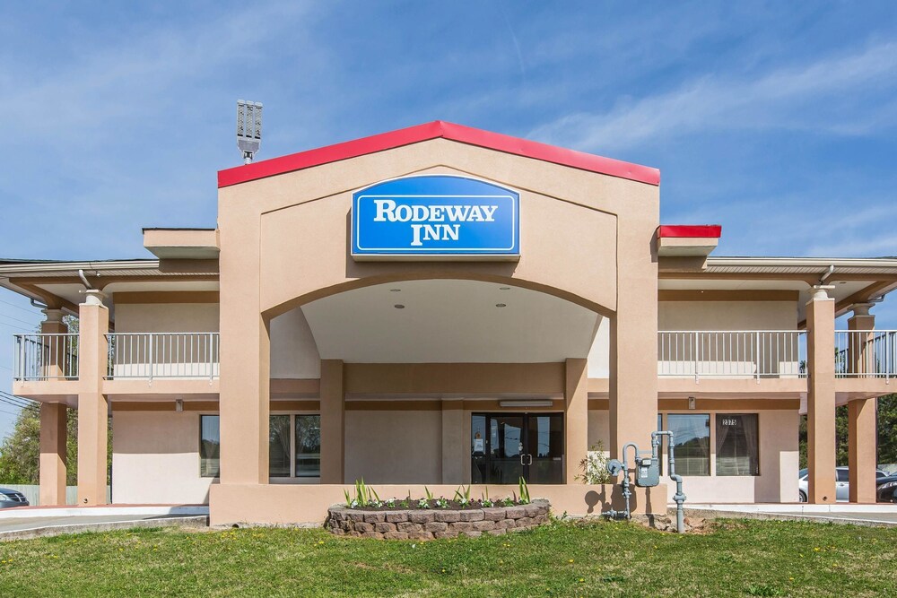 rodeway inn and suites