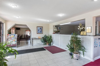 rodeway inn and suites