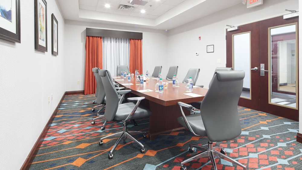 holiday inn and suites stockbridge atlanta i 75