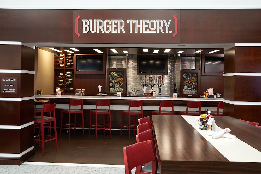 holiday inn and suites stockbridge atlanta i 75