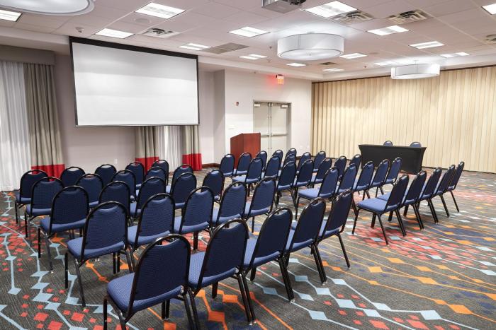 holiday inn and suites stockbridge atlanta i 75