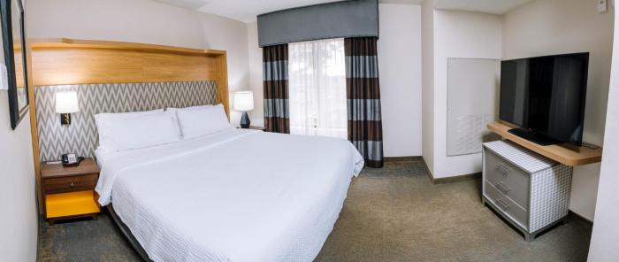 holiday inn and suites stockbridge atlanta i 75