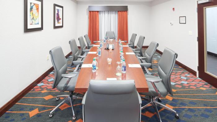holiday inn and suites stockbridge atlanta i 75