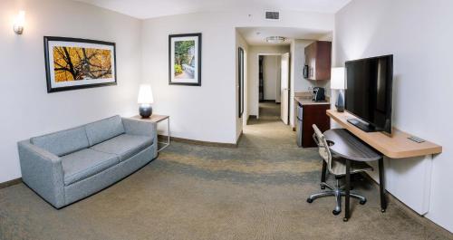 holiday inn and suites stockbridge atlanta i 75