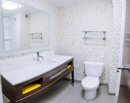 holiday inn and suites stockbridge atlanta i 75