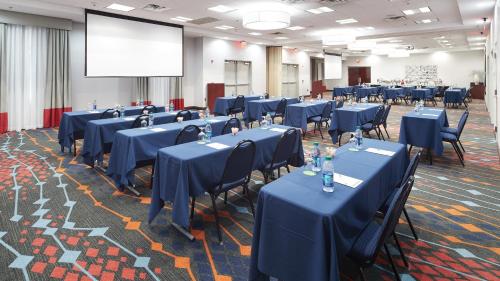 holiday inn and suites stockbridge atlanta i 75