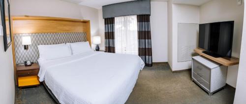 holiday inn and suites stockbridge atlanta i 75