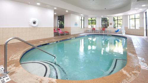 holiday inn and suites stockbridge atlanta i 75