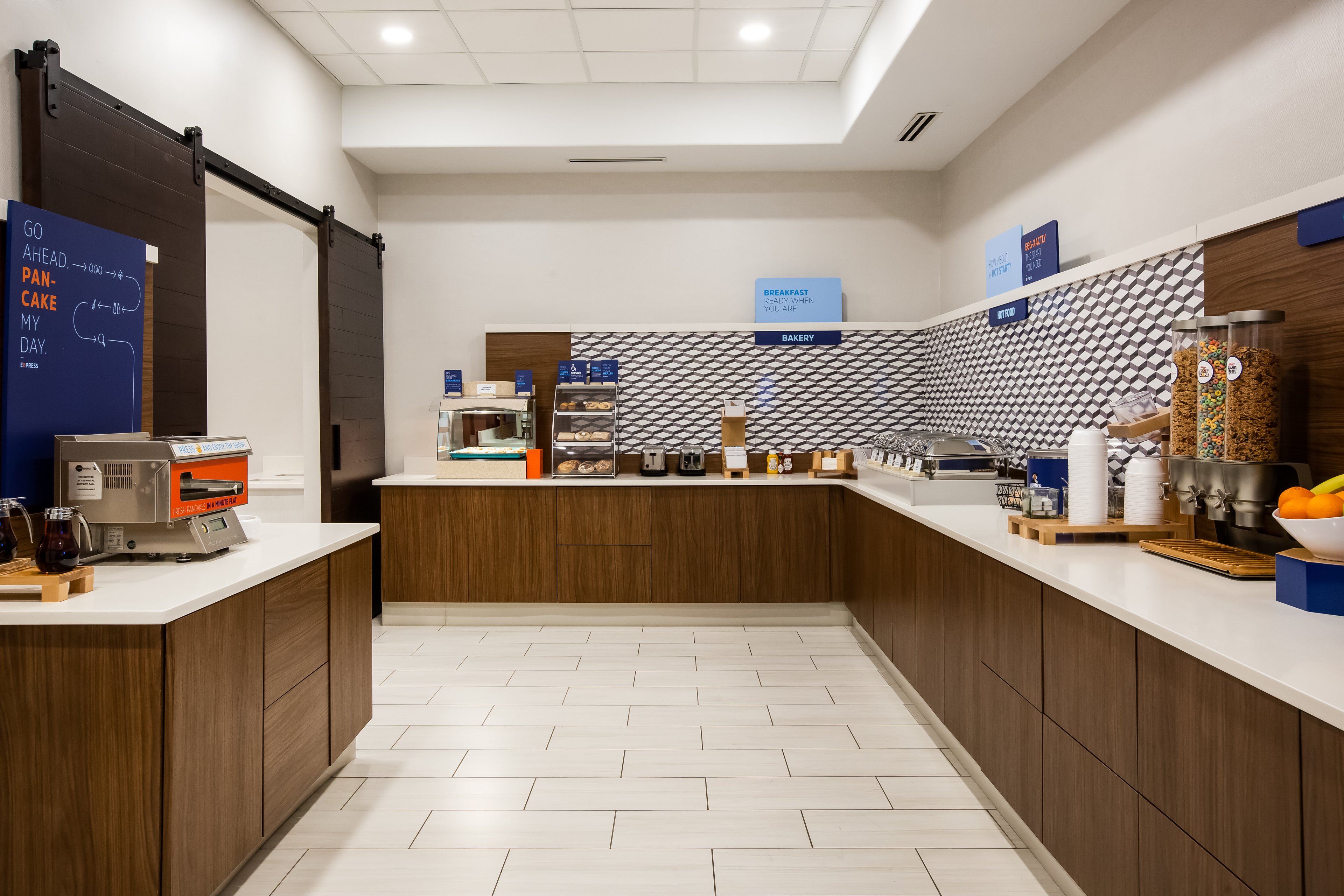 holiday inn express hotel and suites fairburn by ihg