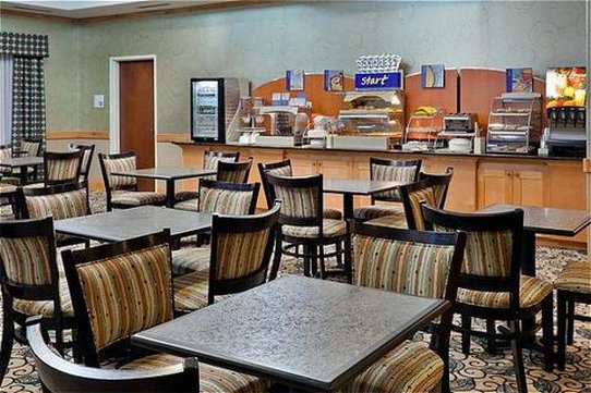 holiday inn express hotel and suites fairburn by ihg