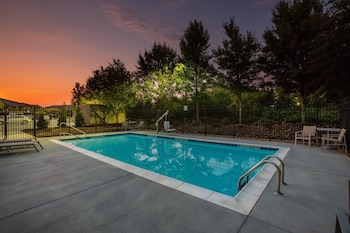 Holiday Inn Express Hotel & Suites Fairburn By Ihg,Fairburn>>Atlanta,3 star