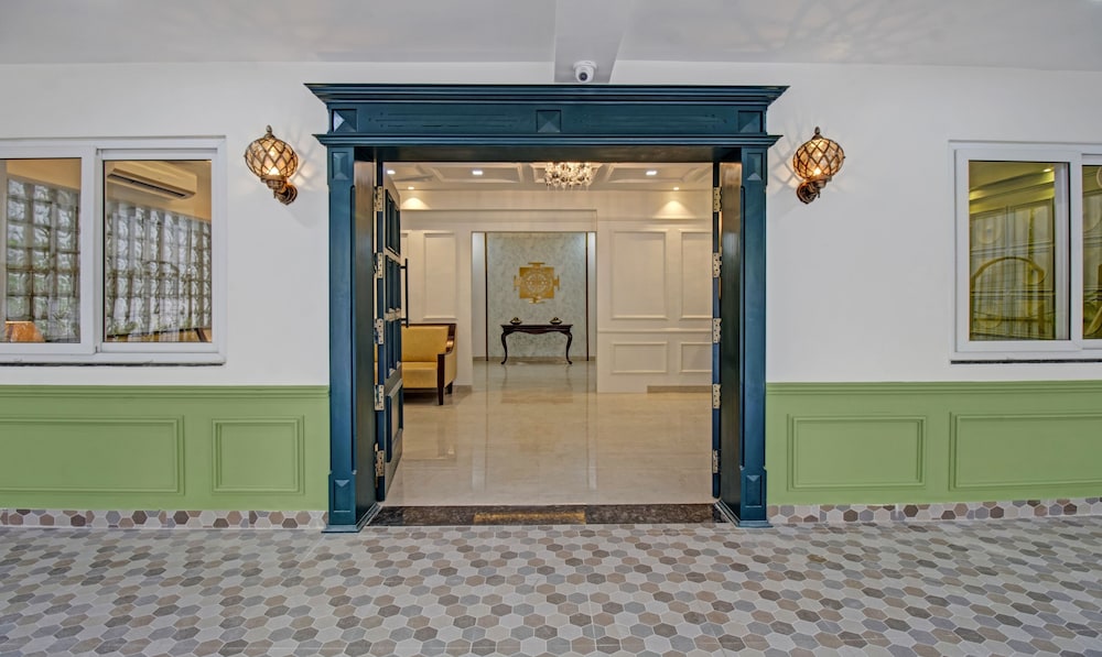 treebo chandraprasth residency