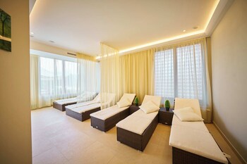 hotel queens