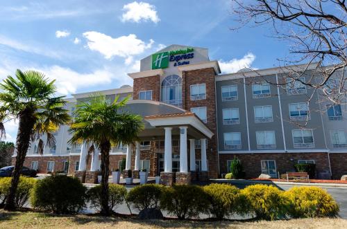 holiday inn express and suites atlanta airport west