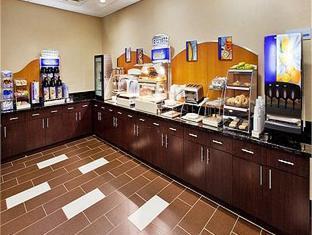 holiday inn express and suites atlanta airport west