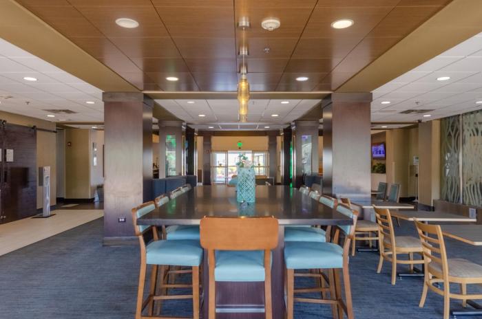 holiday inn express hotel suites atlanta arpt west camp creek