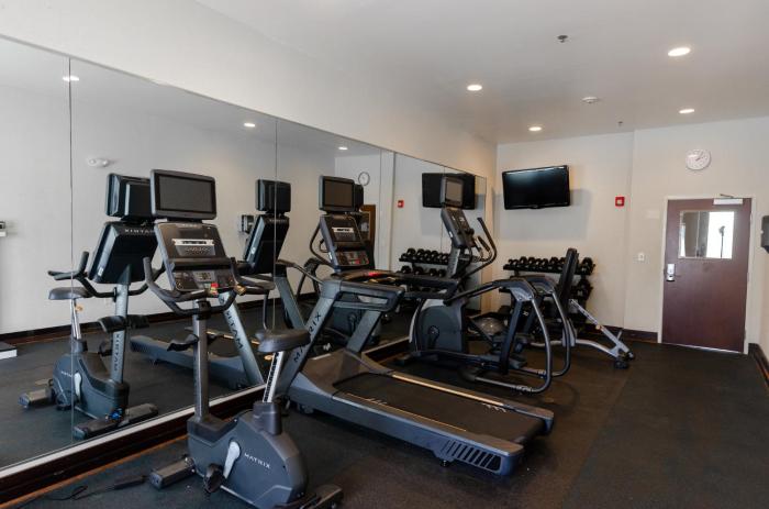 holiday inn express hotel suites atlanta arpt west camp creek