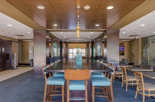 holiday inn express hotel suites atlanta arpt west camp creek