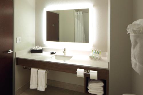 holiday inn express hotel suites atlanta arpt west camp creek
