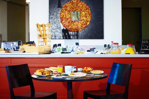 Kyriad Angers Pont De Ce,,3 star