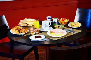 kyriad angers pont de ce