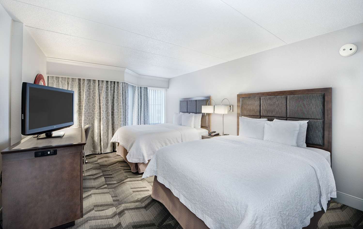 hampton inn and suites atlanta galleria