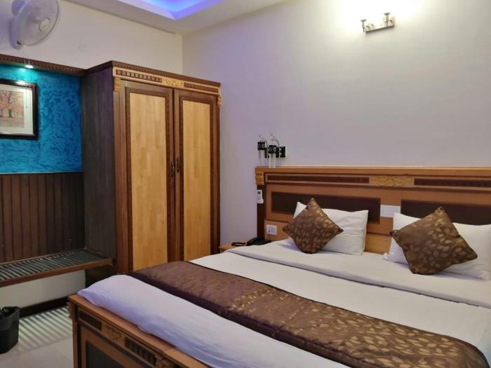 yash holidays by nhospitality