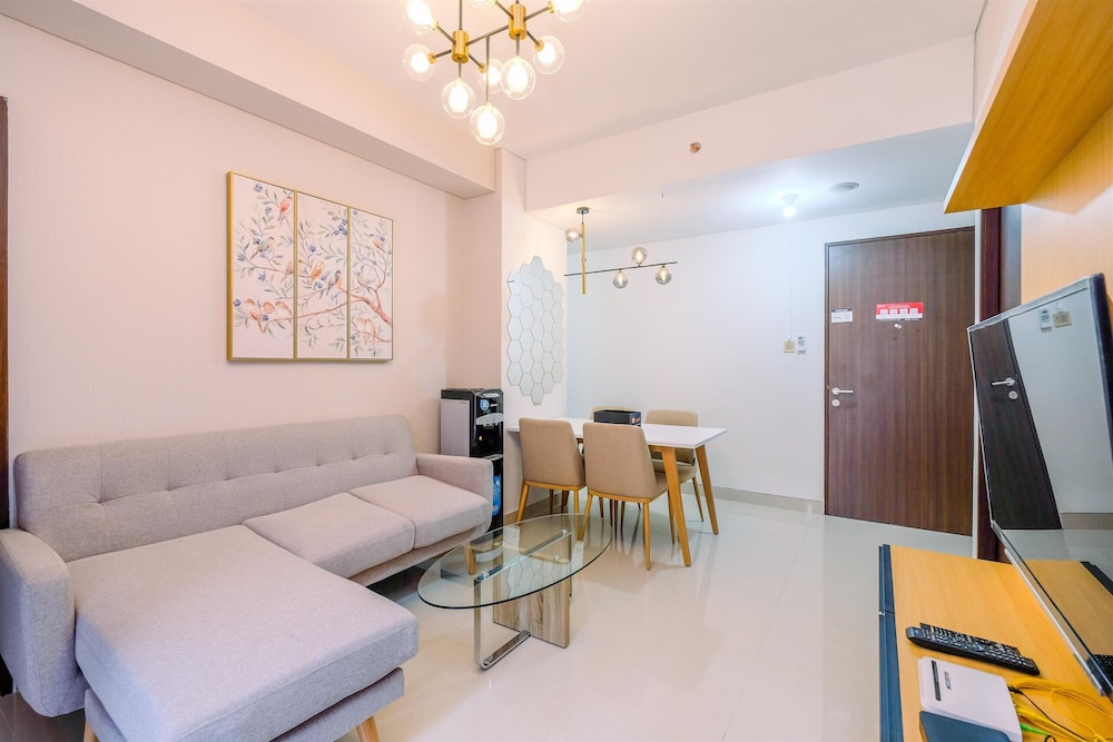 elegant and comfy 3br transpark cibubur apartment
