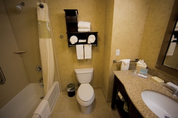 hampton inn and suites seattle kent wa