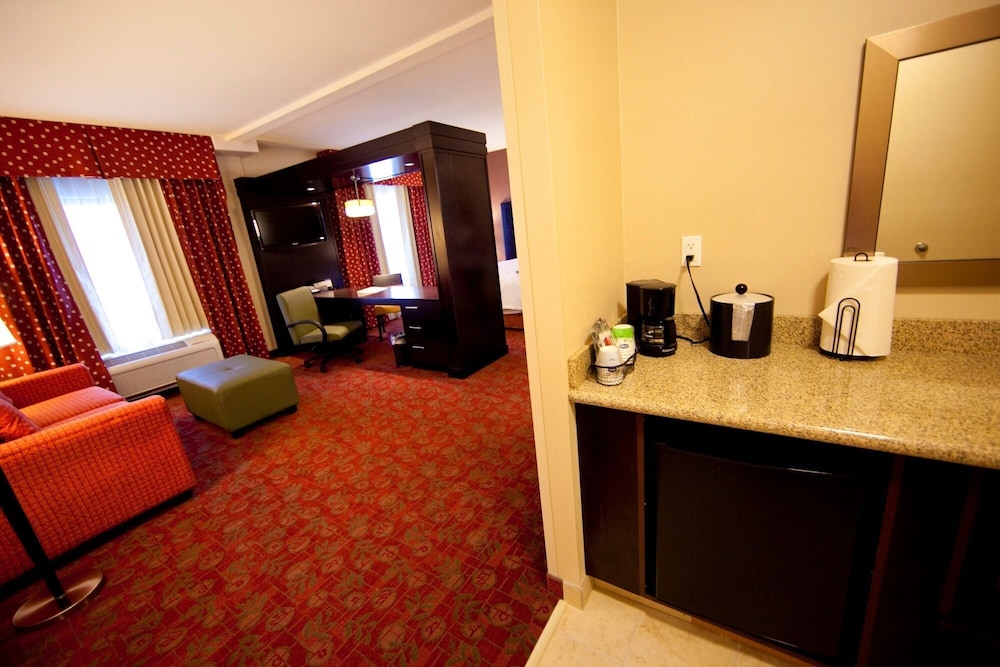 hampton inn and suites seattle kent wa