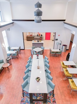 hampton inn and suites seattle kent wa