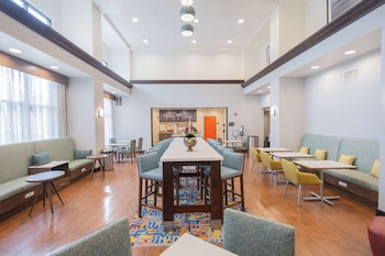 hampton inn and suites seattle kent wa